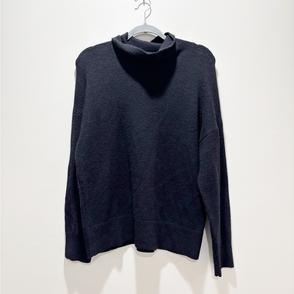 Treasure & Bond NEW Black Turtleneck Sweater Basic Minimalist Size Small